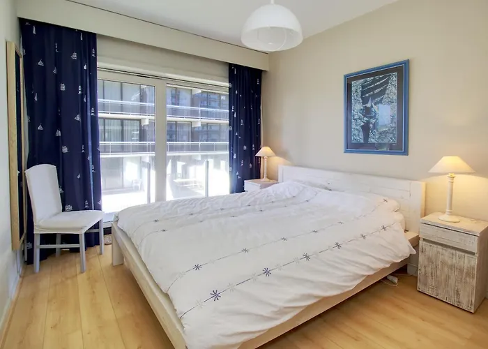 Westland - The Blue Sailor De Panne